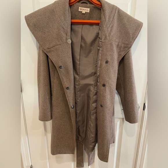 Wool wrapped coat 🧥 - Picture 4 of 5